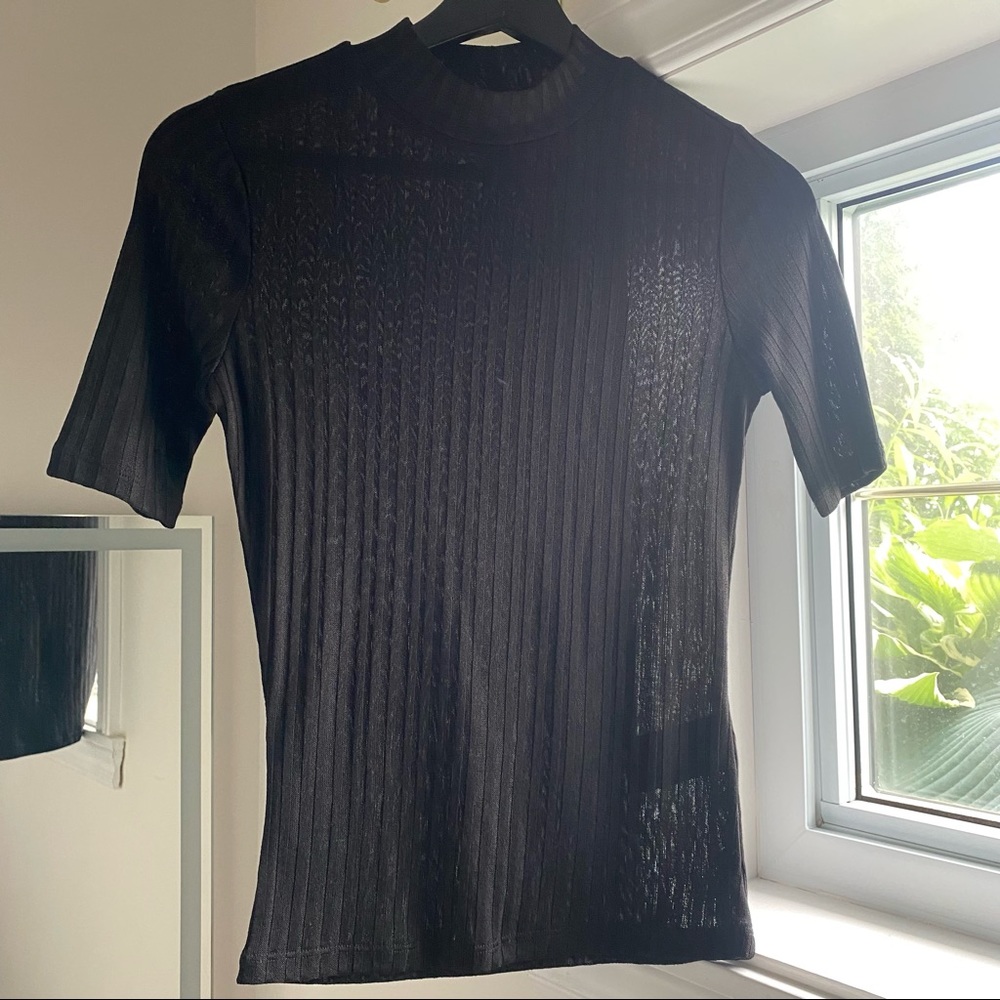 H&M ribbed black mock neck top